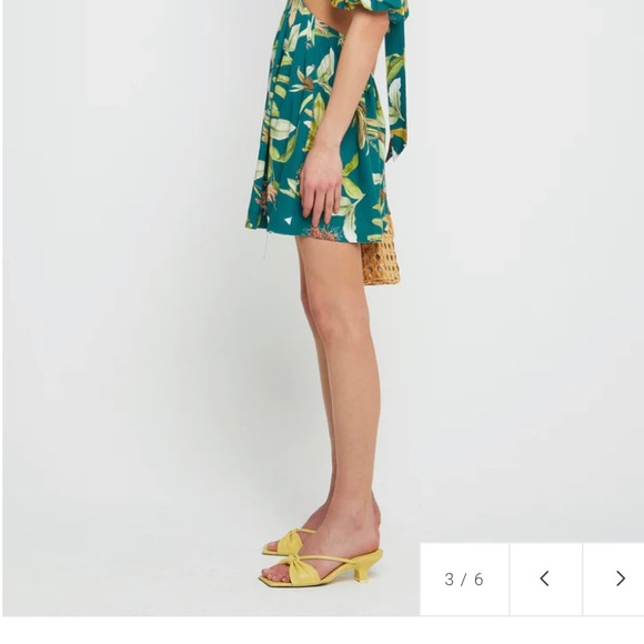 O.P.T. Evereve Few Moda tropical cutout resort dress - Picture 3 of 7